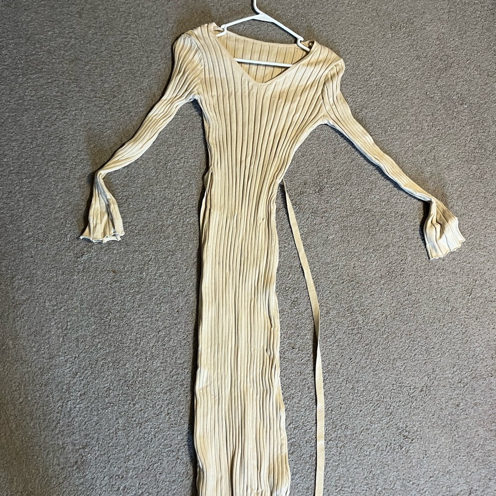 Bodycon knit beige sweater dress